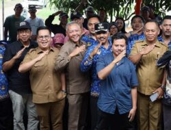 Serahkan 27 Unit Alsintan, Wakil Bupati Kukar Disambut Hangat oleh Warga Tani Desa Manunggal Jaya