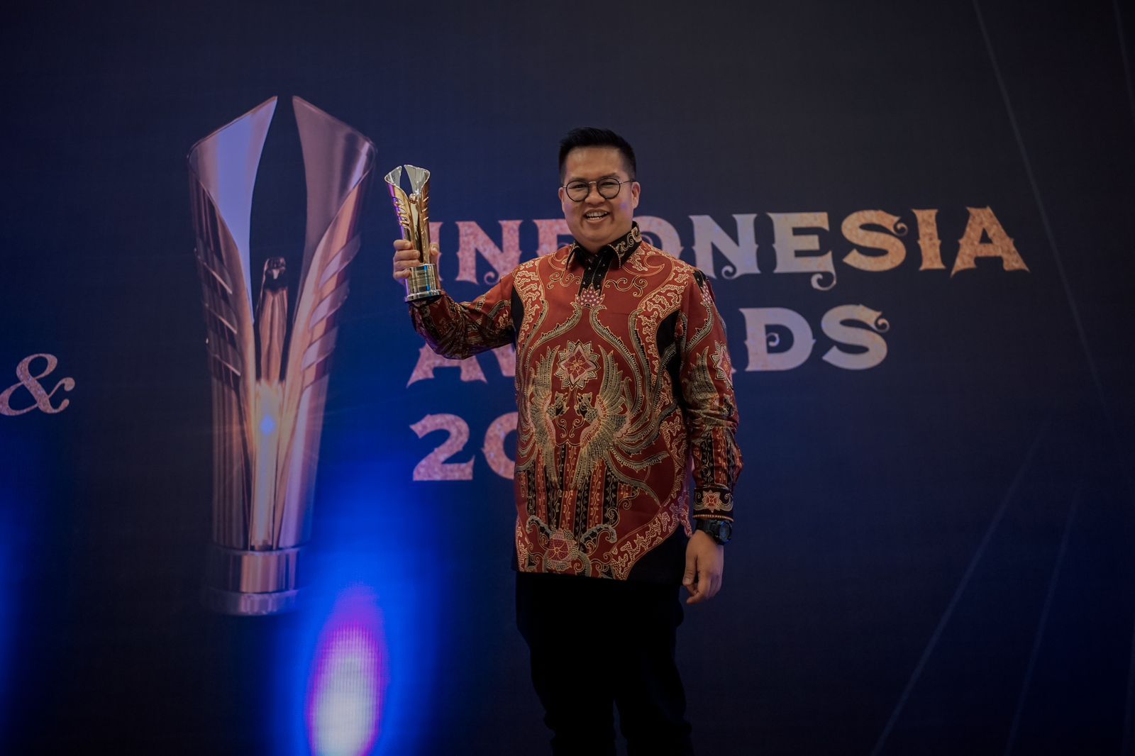 Terima penghargaan Indonesia Awards 2023, Wakil Bupati Kukar Terima Piagam Bergengsi