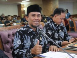 Jimmy Usulkan Inisiatif Pengadaan Helikopter Bom Air Atasi Karhutla di Kutim