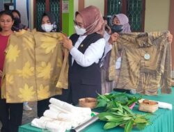 Disdikbud Kaltim Lakukan Diklat Membatik Di SDN 008 Samarinda Utara