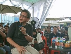 Rocky Gerung Tekankan Nalar Kritis Mahasiswa Samarinda Guna Tentukan Pilihan Presiden Yang Tepat