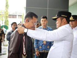 Sejumlah Pejabat Kaltim Dan Gubernur Harum Sambut Kepala Kejati Baru Kaltim